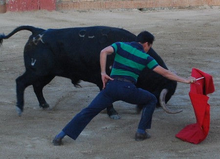 "GUERRITA" SIGUE SU PREPERACION EN ESPAÑA.